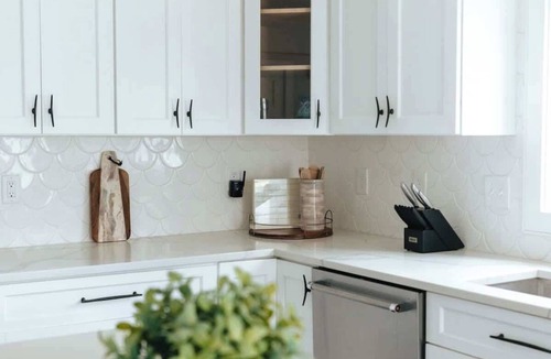 Fifth Ward House | Newly Renovated 3BR/2BA | Walk to Beach & Thames