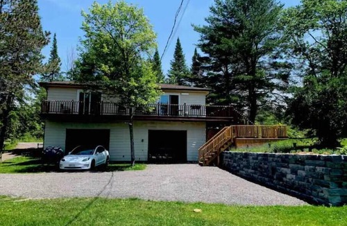 North Kawartha Cottage | Newly Renovated Stony Lake Water Front Cottage