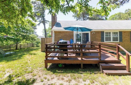East Harwich House | Newly Renovated Guest House For 10 Near The Beach!