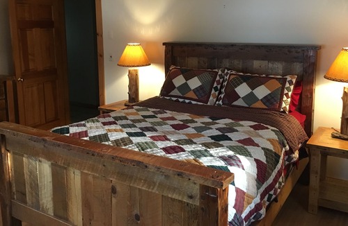 Holderness Cottage | Newly Renovated Home On Big Squam Sleeps 13 And Includes Dock For Boat