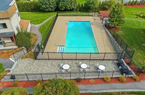 Weirs Beach Condo | Newly Renovated June 2026 2BR/2BA Laconia Condo with AC & WiFi