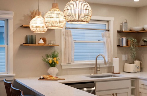 North East Cottage | Newly Renovated Lakefront Retreat w/Unbeatable Lake Erie Views & Private Beach.