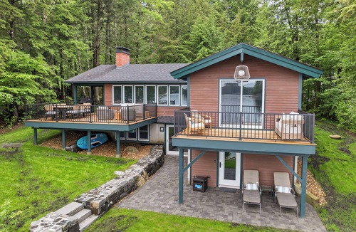 Meredith House | Newly Renovated Luxury Winnipesaukee Waterfront Home in Meredith Sleeps 10