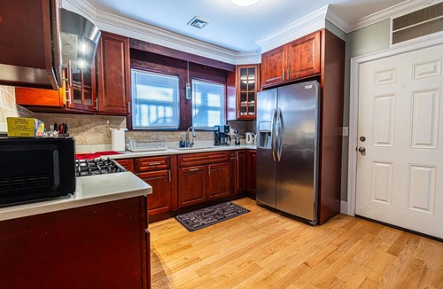 Ashmont Apartment | Newly Renovated Modern Retreat l Near T