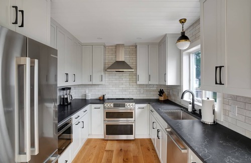 Provincetown House | Newly Renovated Townhome in West End by Perry's - Sleeps 4
