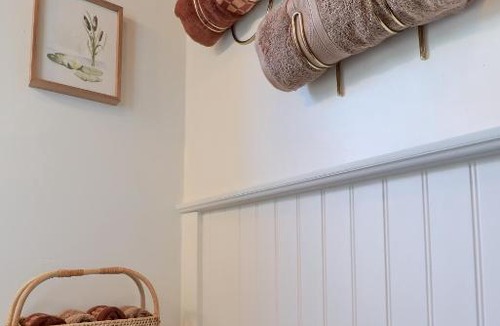 Lancaster Apartment | Newly Updated Charming Backyard & Grill