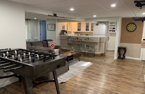 Portsmouth House | Newport County waterfront home with hot tub! Use of 3 kayaks included!
