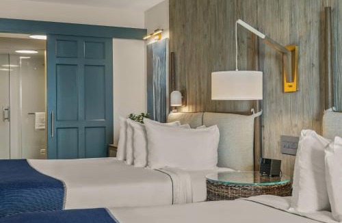 Goat Island Hotel | Newport Harbor Island Resort