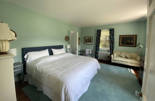 Ocean Drive House | Newport - Private Family Estate on 2 1/2 acres with Beach Rights