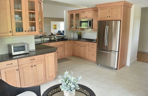 Middletown House | Next Door to Golf Course, Minutes to Beaches!