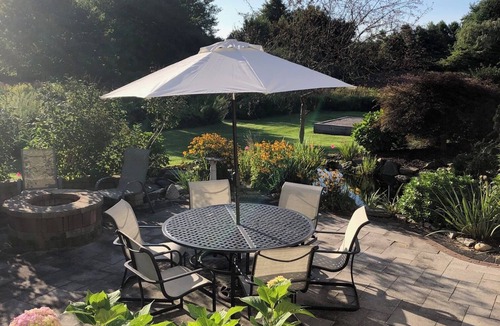 Middletown House | Next Door to Golf Course, Minutes to Beaches!