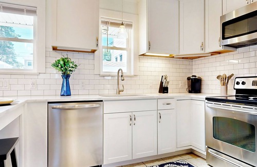 Pine Point House | Niblet Cottage by Bayley Vacation Rentals
