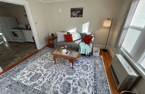Brunswick Apartment | Nice 1-bedroom, groundfloor apt in Brunswick near Bowdoin