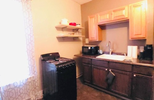 Providence Apartment | Nice apartment near Whole Foods Brown
