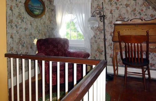 West Tremont House | Nineteen Century Sea Captain's House On The Quiet Side