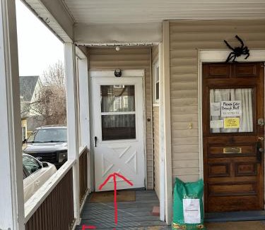 West Somerville House | -No50- Lovely Spacious Room in a House - 10 min to Green Line and Red Line T Stations & Tufts University - Centrally Located at Somerville Boston
