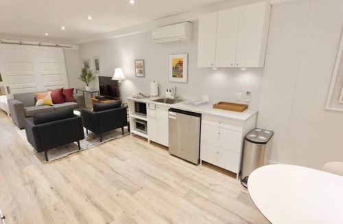 Near Northeast Apartment | NoMa Worries!