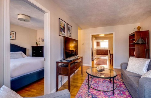 North End Apartment | North End Apt Near Harbor