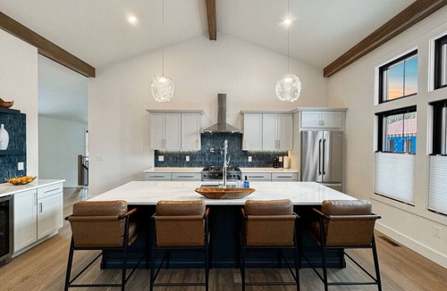 Intervale House | Northern Luxe | Brand New, Views, Hot tub, Games