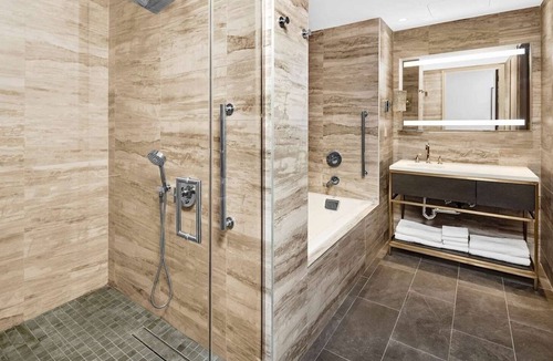 Midtown East Resort | NYC | 5th Ave Luxe Studio | Walk to Central Park