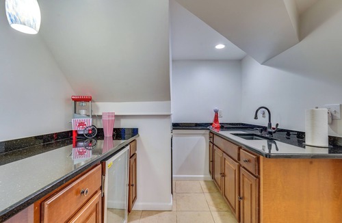Ossining House | NYC-Area Escape Near River, Trails & MTA!