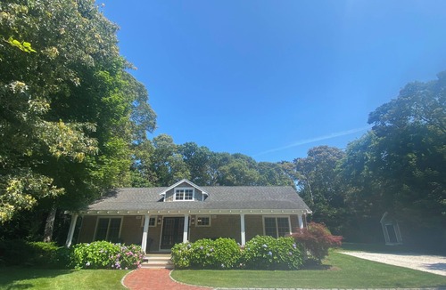 Oak Bluffs House | Oak Bluffs Family Retreat - Private Roundabout, Walk to the Beach & Downtown OB.