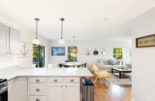 Oak Bluffs House | Oak Bluffs Retreat! Spacious Vineyard Home Near Beaches & Downtown