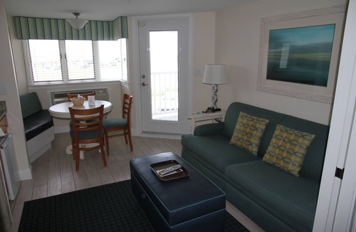 Bass River Apartment | Ocean Front, The Ocean Club, So.Yarmouth, MA Available only 7/03/26- 7/10/26
