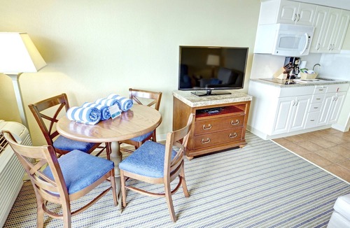 The Point Condo | Ocean Front View! Wyndham Inn on Long Wharf Resort