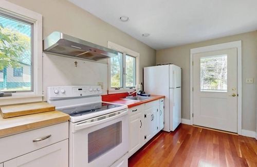Ocean Point Cabin | Ocean Point Colony House- w/Sunroom & Sweeping Ocean Views, Dog-friendly