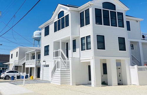 North Beach Haven House | Ocean Side Brand New Construction 5 Bedroom, 3.5 Bath, Inground Heated Pool/Spa