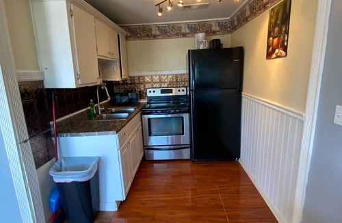 Hampton Apartment | Ocean view 2 bedrooms with a shared pool. 5
