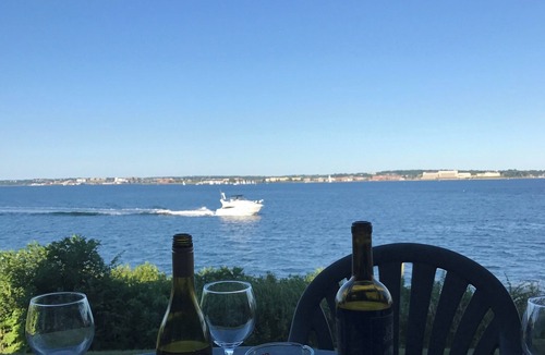 Jamestown House | Ocean View Jamestown Across from Newport RI-The NewportOverlook n2BR townhouse