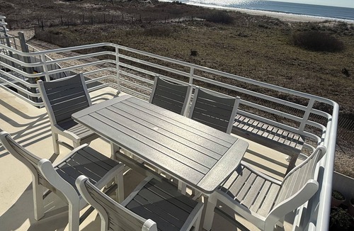 South End House | Oceanfront 12 Bedroom 8 Bath - ideal for family reunions or corporate retreats