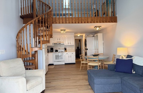 Ocean Park Condo | Oceanfront Condo: Walk to Pier & Balcony Views