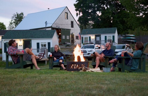 Salsbury Cove Cottage | Oceanfront Cottage at Acadia National Park, Bar Harbor/Sea Glass Cottage