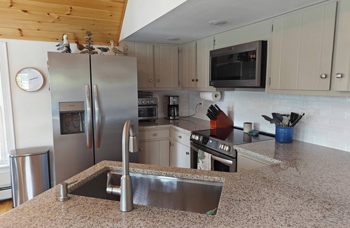 Mid-Coast and Islands House | Oceanfront Cottage w/Wharf, Kayaks & Sunset Views – Harpswell