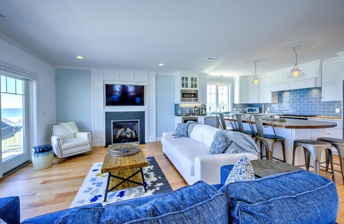 East Sandwich House | OCEANFRONT! Fabulous new construction with Central AC at East Sandwich Beach