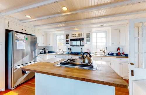 Dennis House | Oceanfront home with private beach, large deck, & washer/dryer - dog-friendly