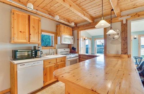 Bass Harbor House | Oceanside Bass Harbor Home w/Peaceful Deck!