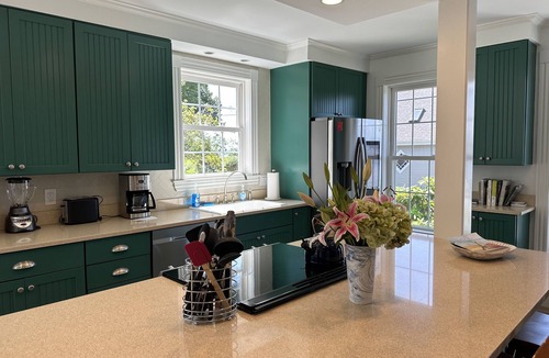 Mid-Coast and Islands House | Oceanview 4BR Home Near Beaches | A/C