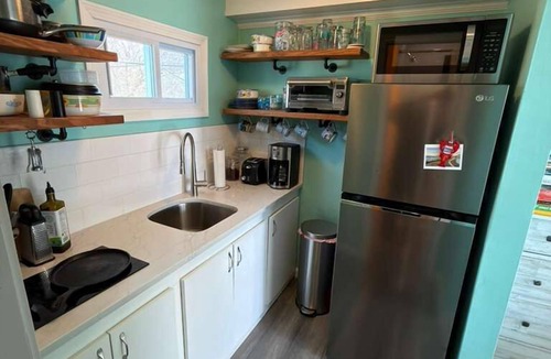 York Beach Condo | Oceanview Condo W/a Loft Retreat - Steps to the Beach!