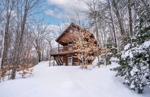 Norway House | Off-Grid Lofted Cabin with Fire Pit Ideal for a Family Getaway in Maine
