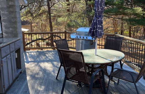 Ogunquit House | Ogunquit Cottage - 15 walk to Footbridge, Restaurants and Trolley Stop close by
