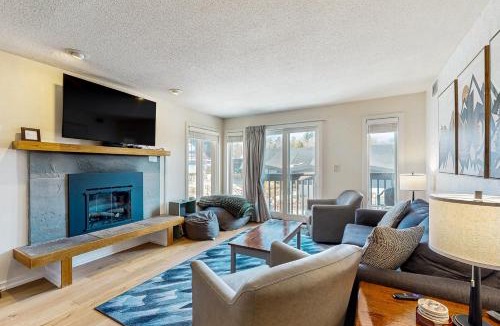 Ludlow Apartment | Okemo Mountain Lodge A208