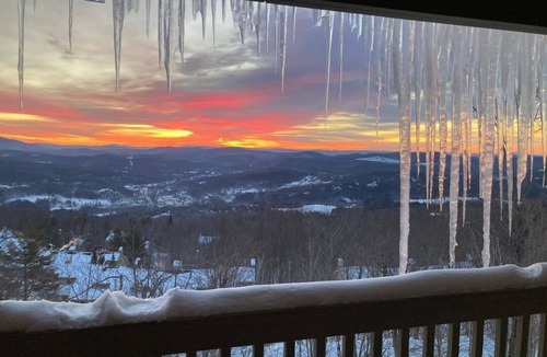 Ludlow House | Okemo Ski in/Ski out from the Sachem Trail