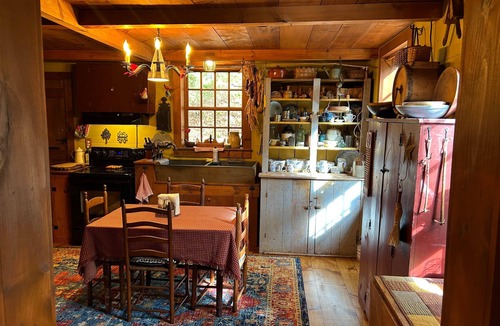 Deerfield House | Old Deerfield Treasure!