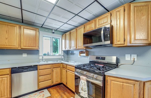 West Winfield House | On 22 Acres! Retreat w/Views in Burlington Flats