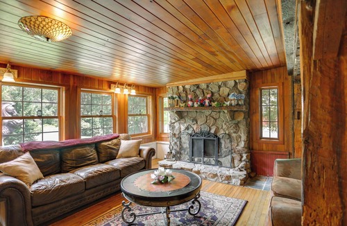Spring Creek House | On Horse Farm! Home w/Pond Access in Spring Creek