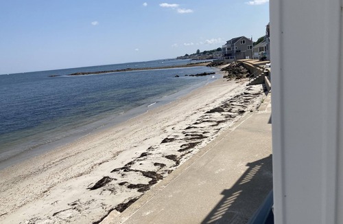 Niantic House | On the beach amazing views. welcome to your happy place!